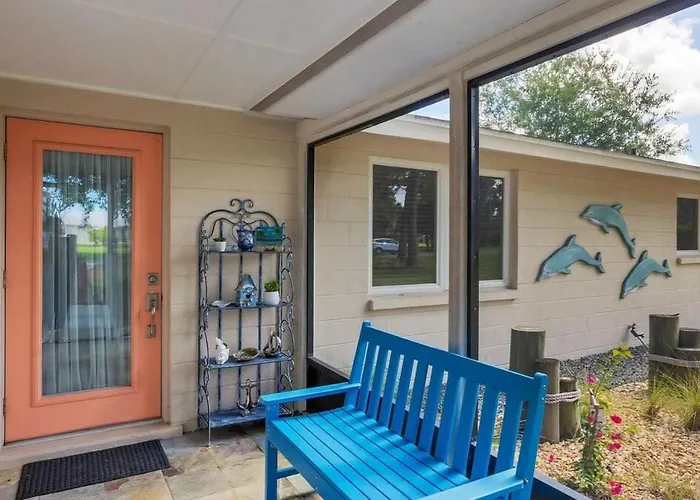 Dolphin Family Tides - Oversized Lot With Privacy, Walk To Beach