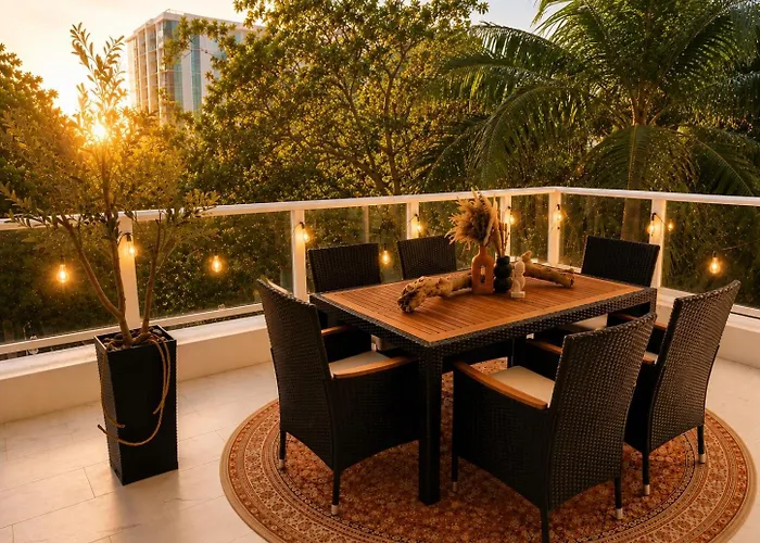 Oasis On Monroe Aparthotel
