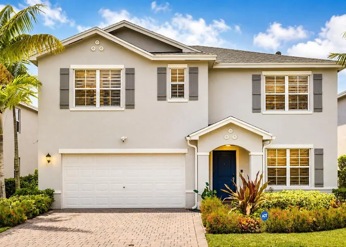 Modern Miami Home Near Hard Rock Sleeps 12