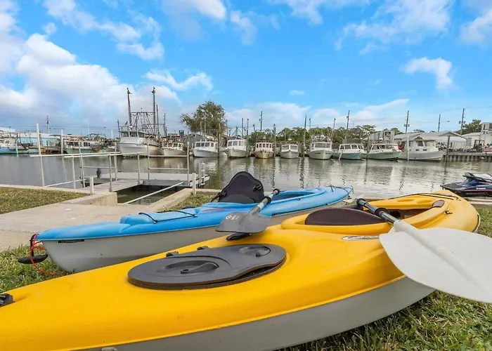 Bimini Breeze Retreat-Direct Gulf Access, Dock, Arcade Games, Fire Pit