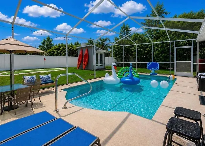 Stunning Nature Coast Heated Salt Pool Getaway