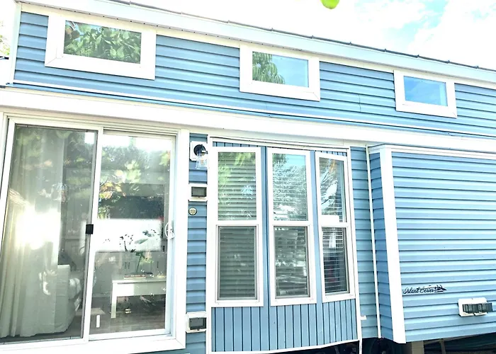Waterfront Tiny Home Pool Dock Kayaks Paddleboards