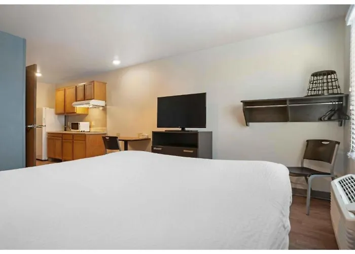 Motel 6 Suites Fort Myers, Fl