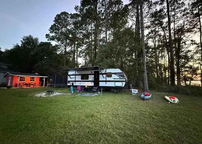 Waterfront Glamping Retreat Near Navarre Beach