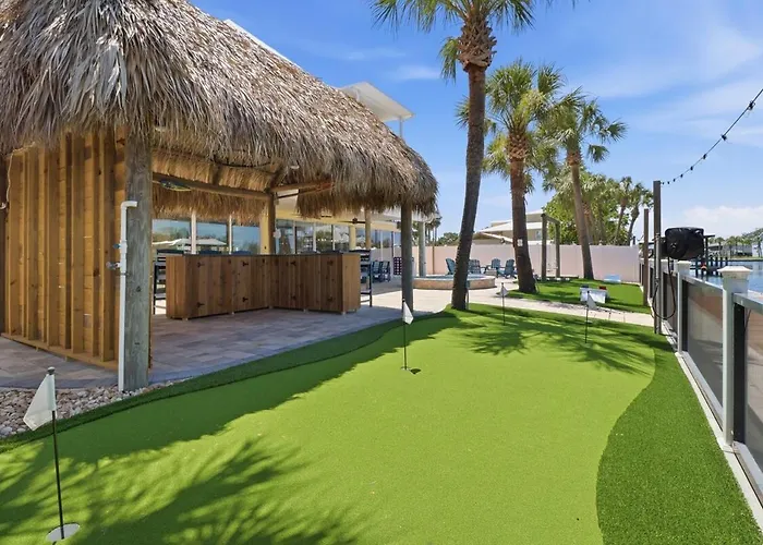 Crystal River Waterfront 5Br W Dock - Sleeps 11 - Bayshore Getaway