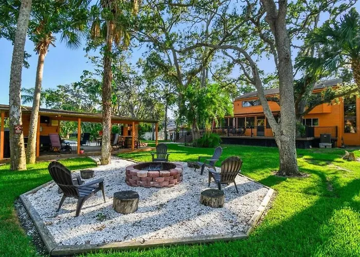 Recharge And Relax Hideaway - Holiday Home - Holiday Home