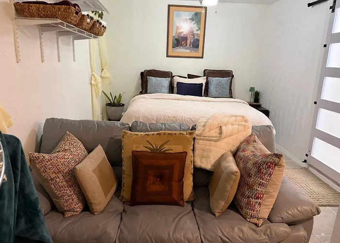 Serenity Garden Studio With Pool