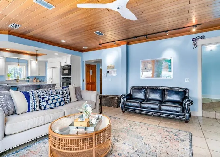 Gulf-Front Dog-Friendly Home With Private Pool Great View Deck & Beach Access