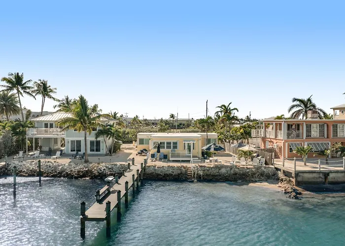 Waterfront Beauty With A Dock, Small Private Beach, Washer/Dryer, & Gas Grill