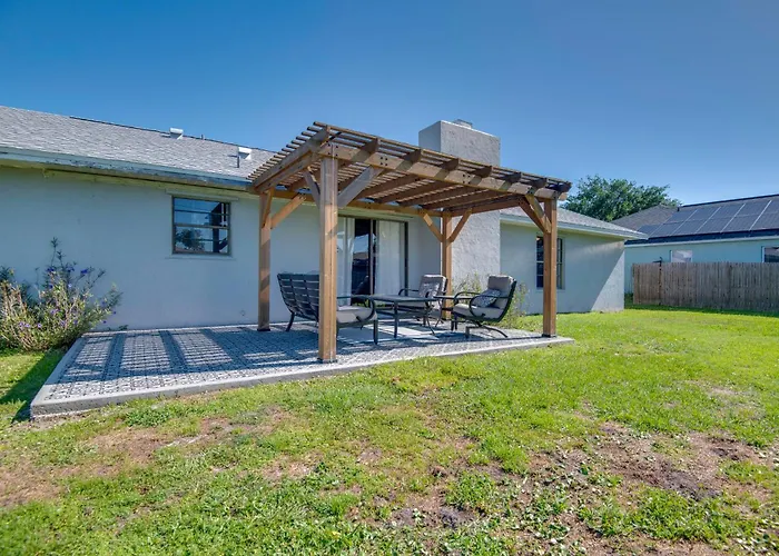 Whole House, Big Yard, Garage: 20 Min To Beach!