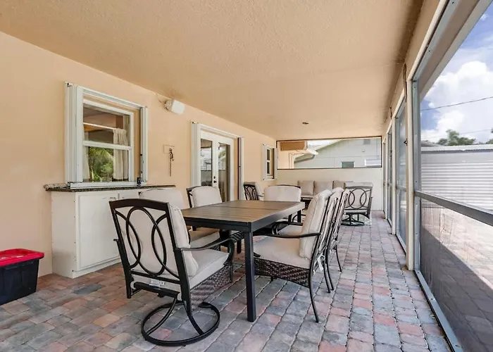 3Br Pool Villa On Golf Course Huge Yard & Games