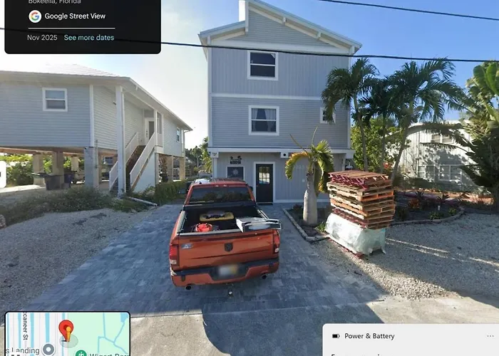 The Lazy Manatee Grand W Separate In Law Studio