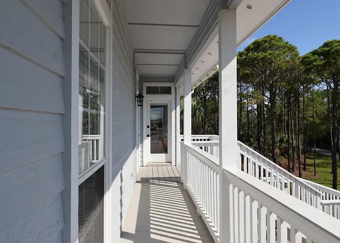 New- Pet Friendly St George Island Sleeps 6