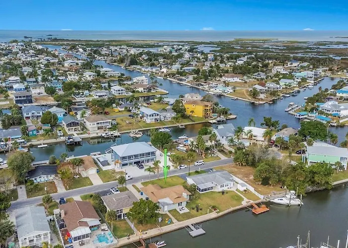 Bimini Breeze Retreat-Direct Gulf Access, Dock, Arcade Games, Fire Pit