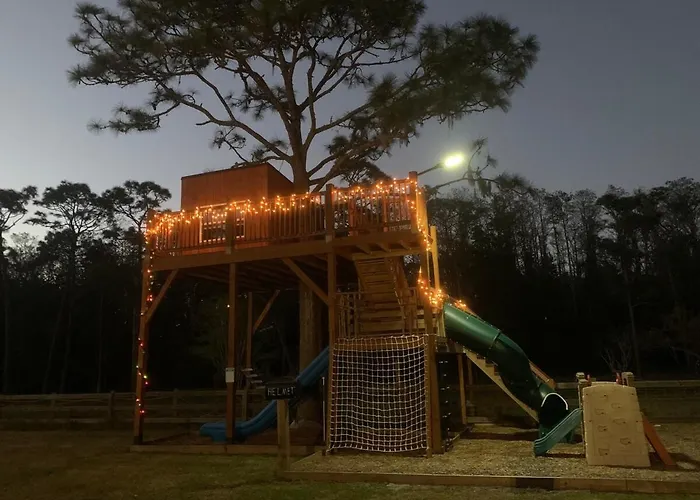 With Tree House, Surprising Tropical-Style Resort