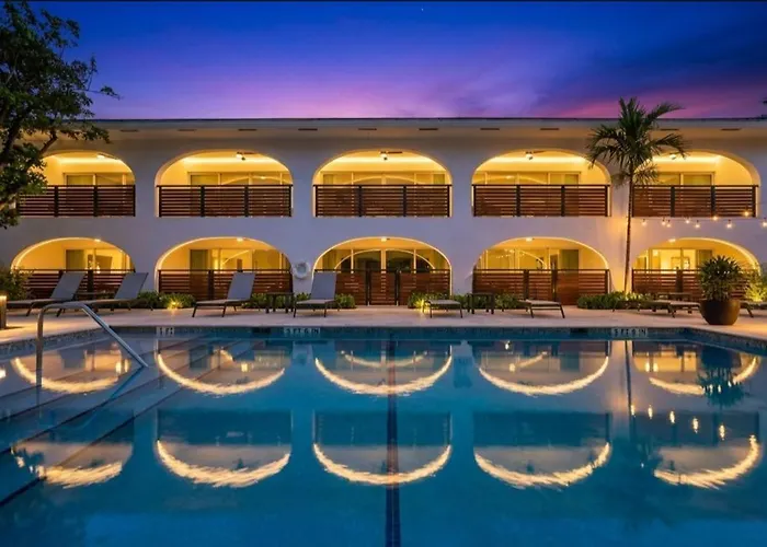 The Reserve - Boca Designer Pool Suite