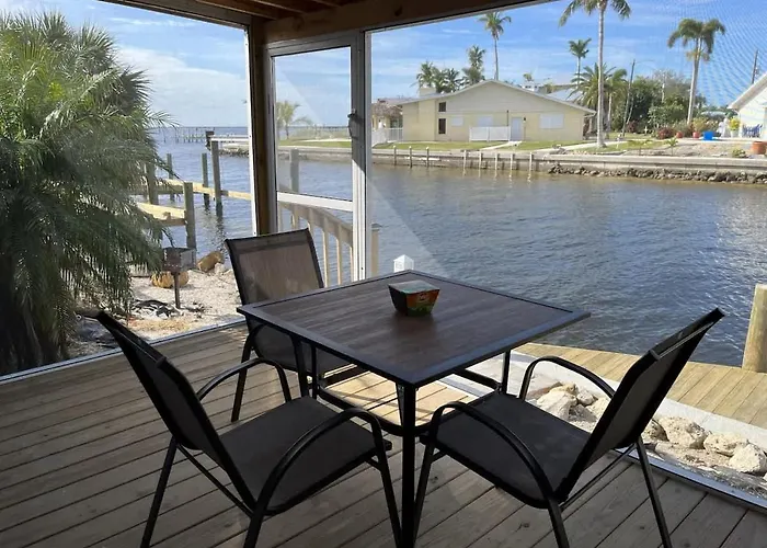 King Suite On Canal