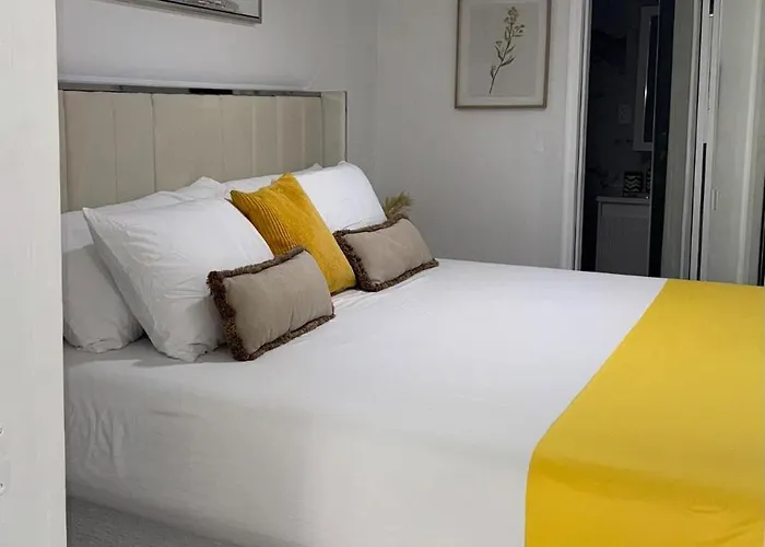 Private Guesthouse