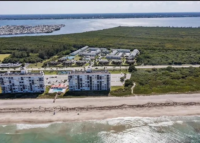 Beach Front Condo With Breathtaking Views