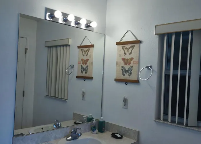Best Place To Stay In Palm Bay
