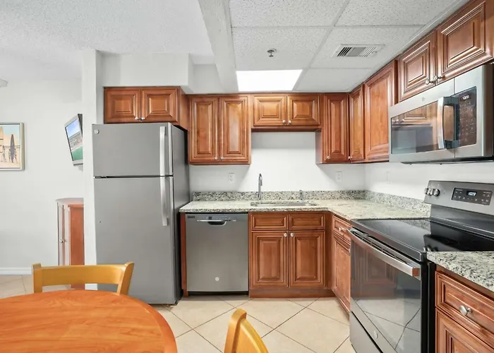 Tropic Sun Towers - 1 Bedroom