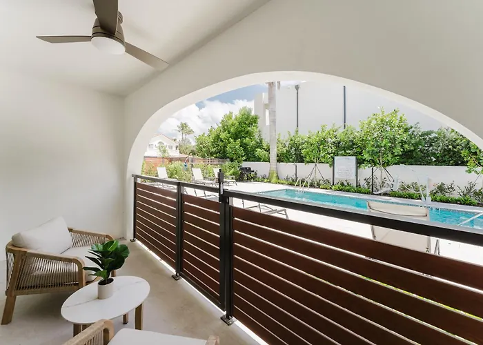 The Mizner Pool Suite - Boca Beachside