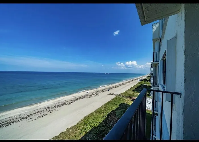 Beach Front Condo With Breathtaking Views