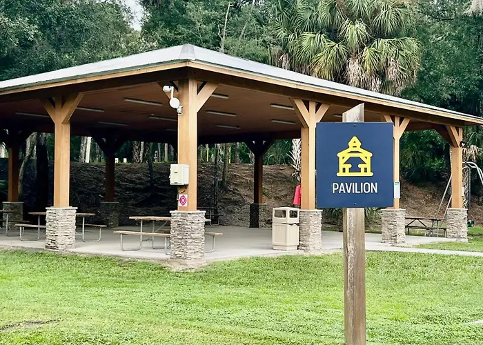 Family Friendly Crystal River Camper
