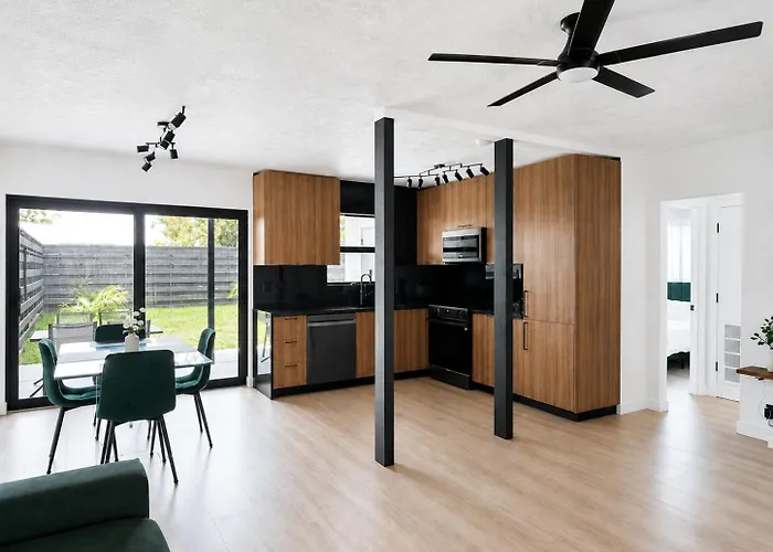 Stylish 2Br Apt 5-Min Drive To Nokomis Beach