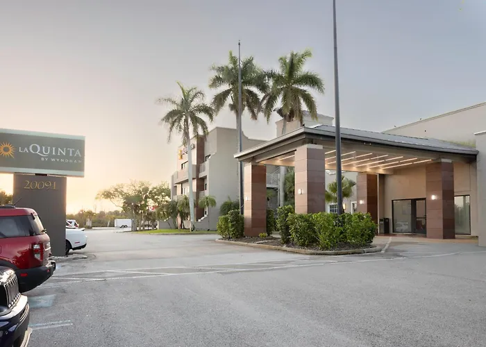 La Quinta By Wyndham Ft. Myers - Sanibel Gateway
