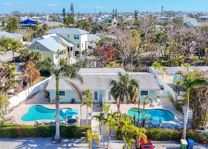 Blue Wave Villa West