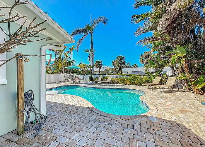 Blue Wave Villa East