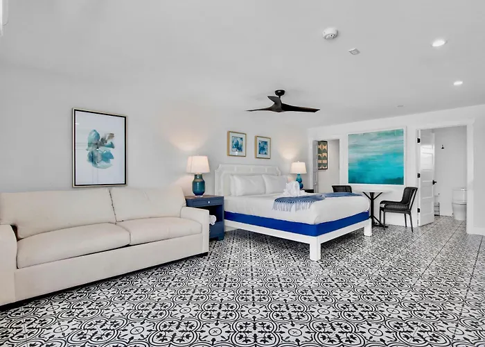 Seaside At Anna Maria Island Inn