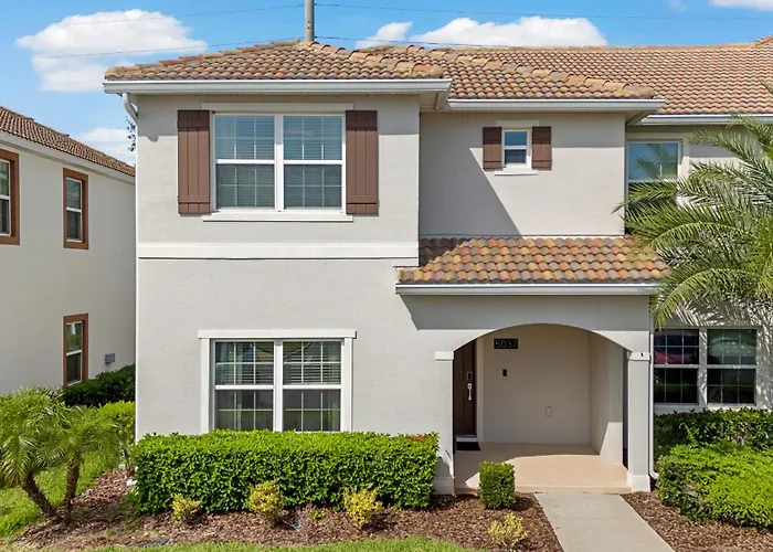 Stunning Townhouses 5 Minutes Away Disney!