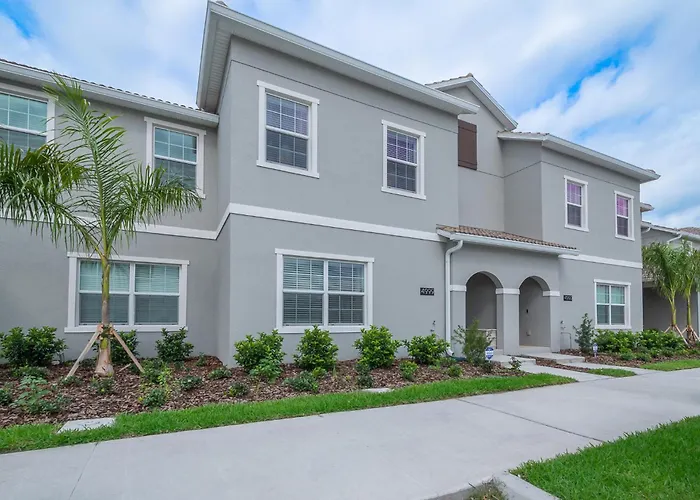 Stunning Townhouses 5 Minutes Away Disney!