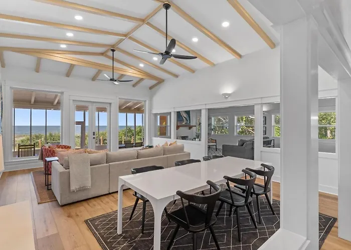 Satsuma Beachfront Bungalow On The Gulf