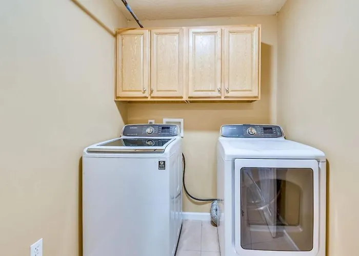 6Br Family Home Near Twin Hills Fire Pit