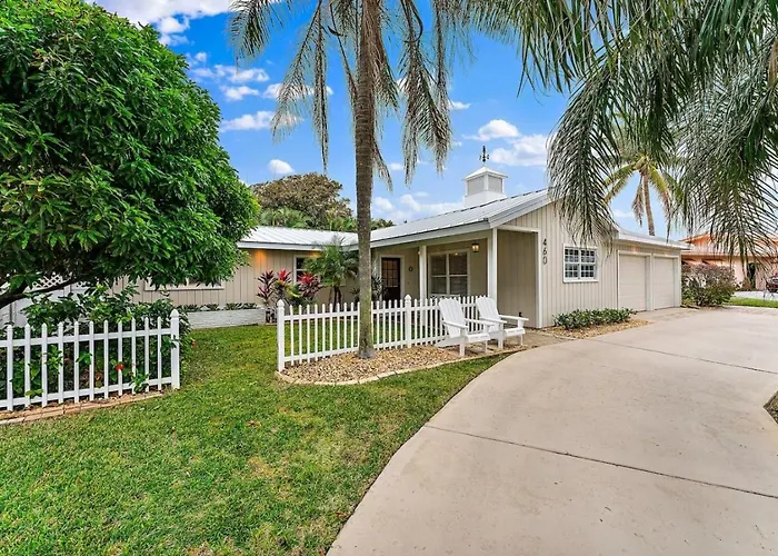 4Br 3 5Ba Juno Beach Pool Home