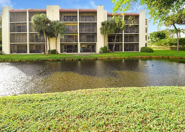 Beautiful 1St Floor Beach Jupiter Condo On Canal