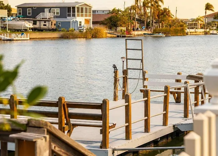 Hernando Beach 3Br - Water Views Fireplace