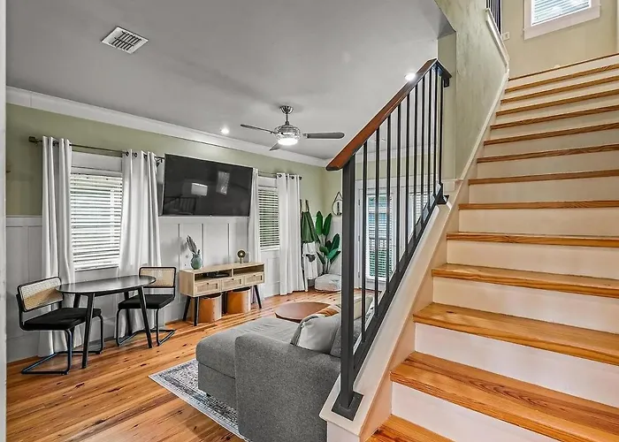 Condo On The Cove