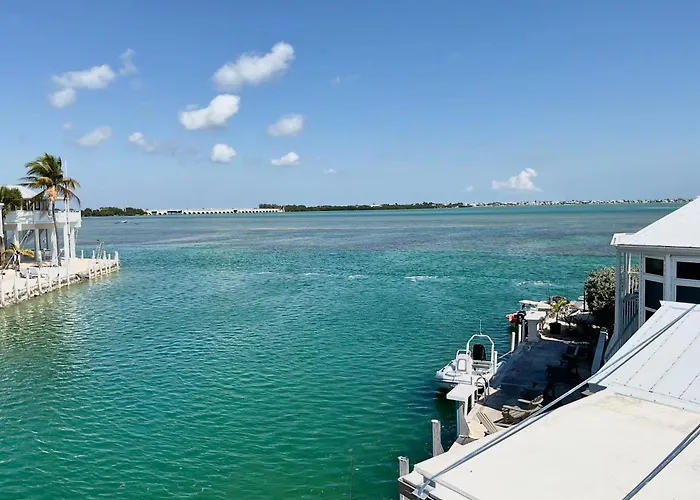 Endless Water Views - Venture Out 526