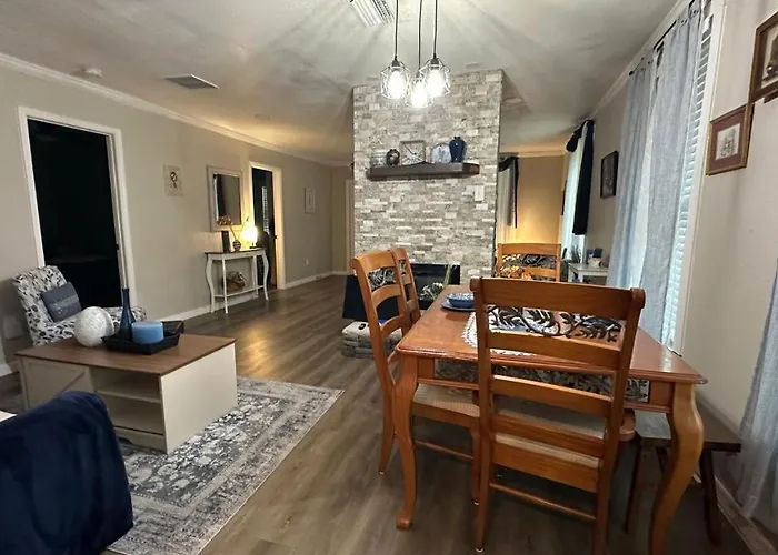Country Home With 3 Bedrooms And 2 Baths