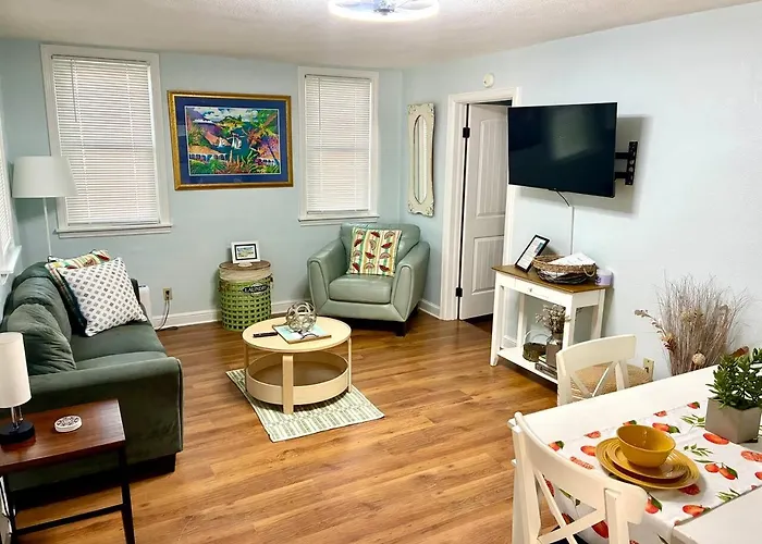 Best Location! Walk To Dining, Trail & Stadium