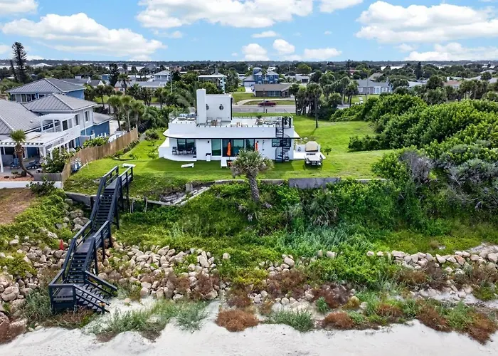 Oceanfront Estate,Rooftop Lounge,Game Room