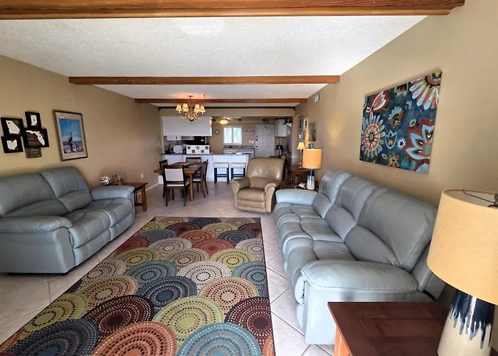Beachfront Gem W Extended Balcony & Tennis View