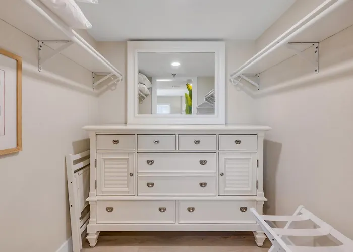 New Listing! Updated Oceanfront 2-2 With Private Balcony, Heated Pool, And Garage Parking