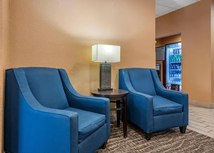 Comfort Inn & Suites Orlando North
