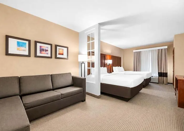 Comfort Suites Orlando International Airport
