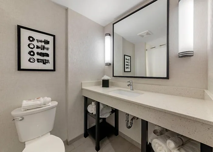 Comfort Inn & Suites Miami International Airport